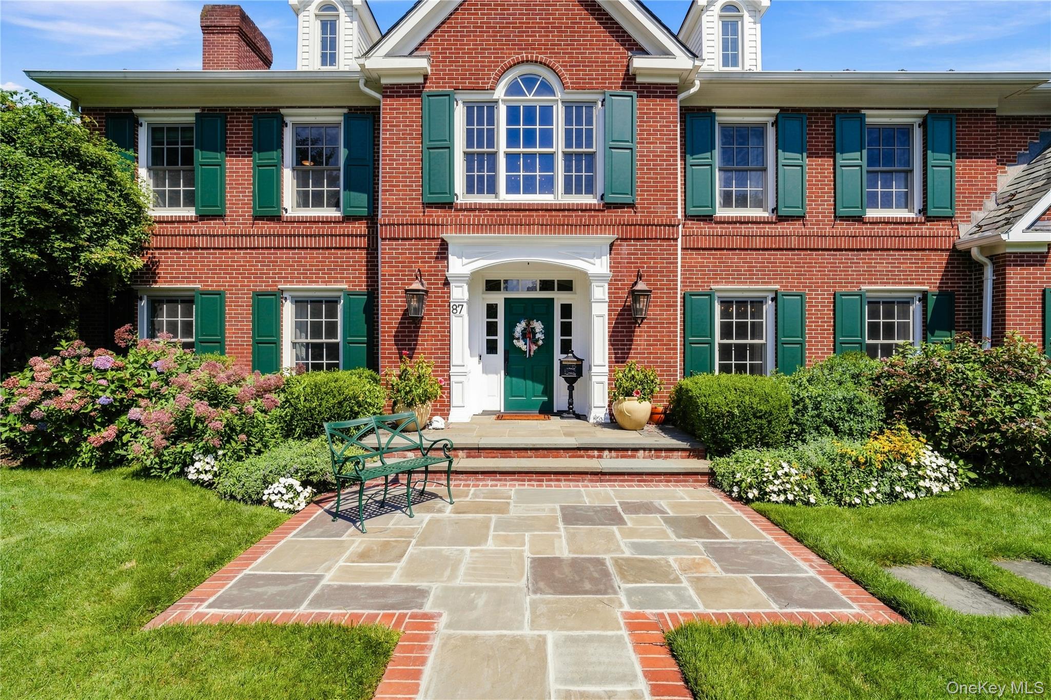Long Island, NY Luxury Real Estate - Homes for Sale